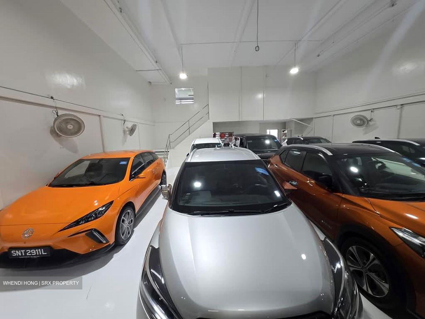 Carros Centre (D25), Factory #533328621